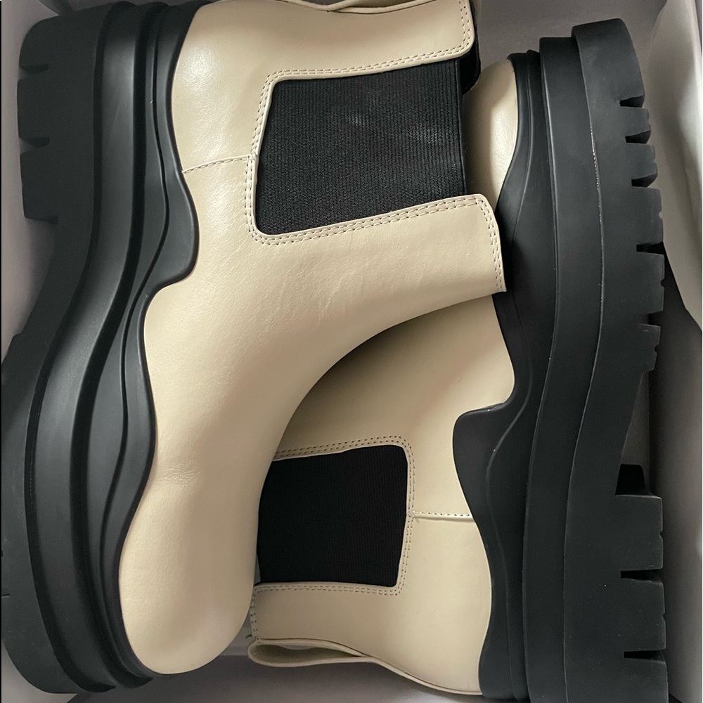 Bottega Veneta Boots UA